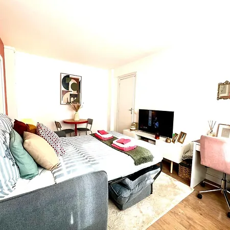 Nice 2 Bedrooms Flat, 10mn From Paris Διαμέρισμα *