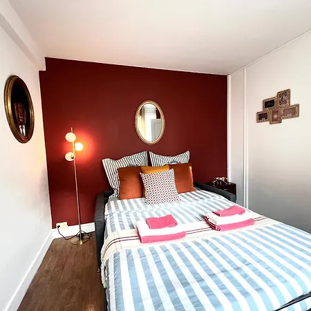 Nice 2 Bedrooms Flat, 10mn From Paris